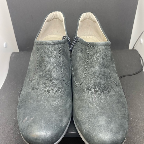 Ecco Women's Black Heeled Boots EUC Size 41 (US 10) - Picture 1 of 17